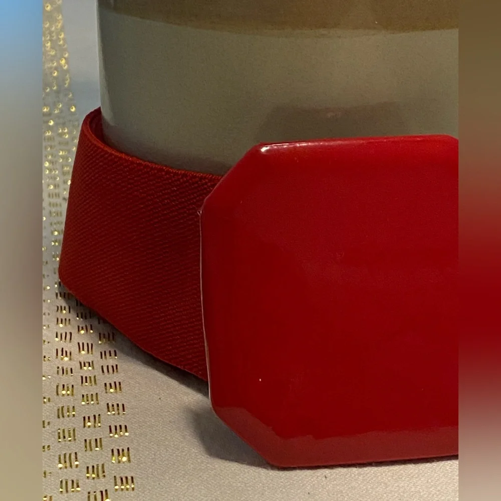 Vtg Red Octagonal Chunky Buckle Elastic Waist Belt